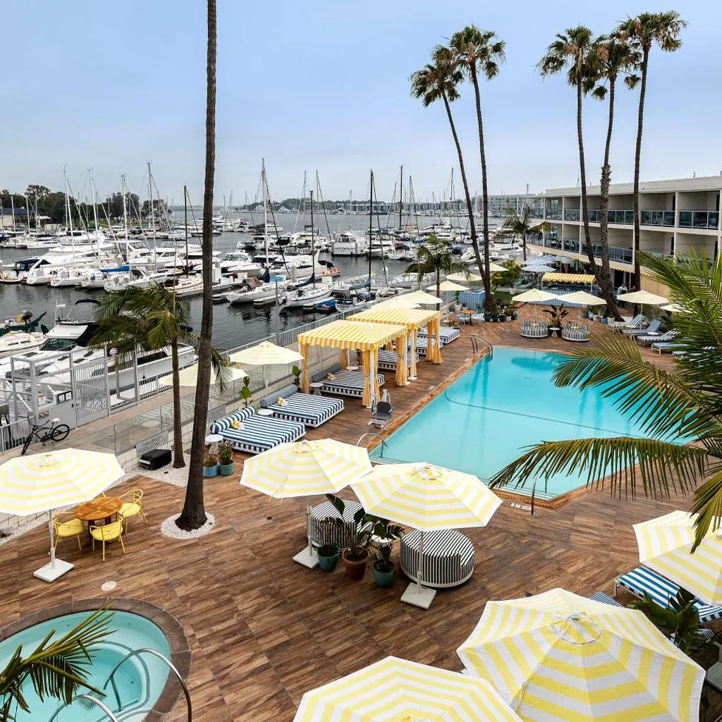Photograph of Marina del Rey Hotel