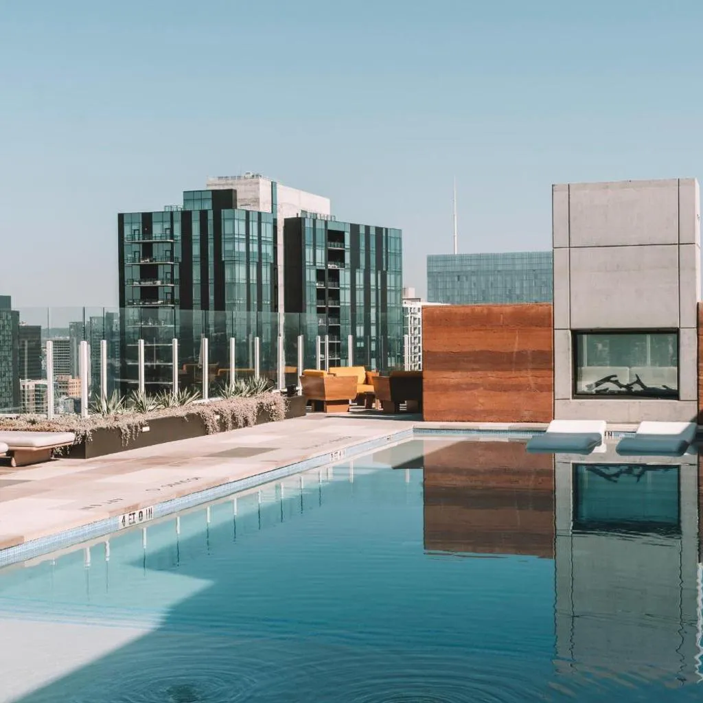 Photograph of 2BD Condo-Rainey St-Best views-RT Pool
