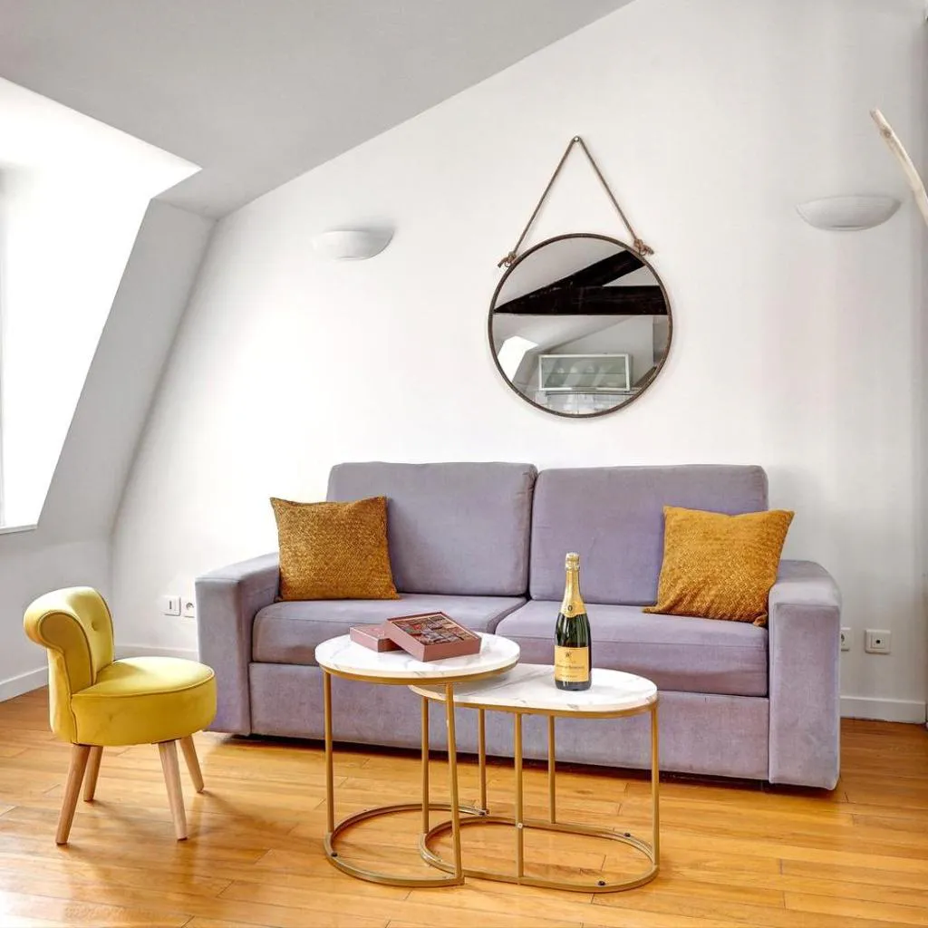 Photograph of Bluestay 239 - Superbe appartement à Pigalle