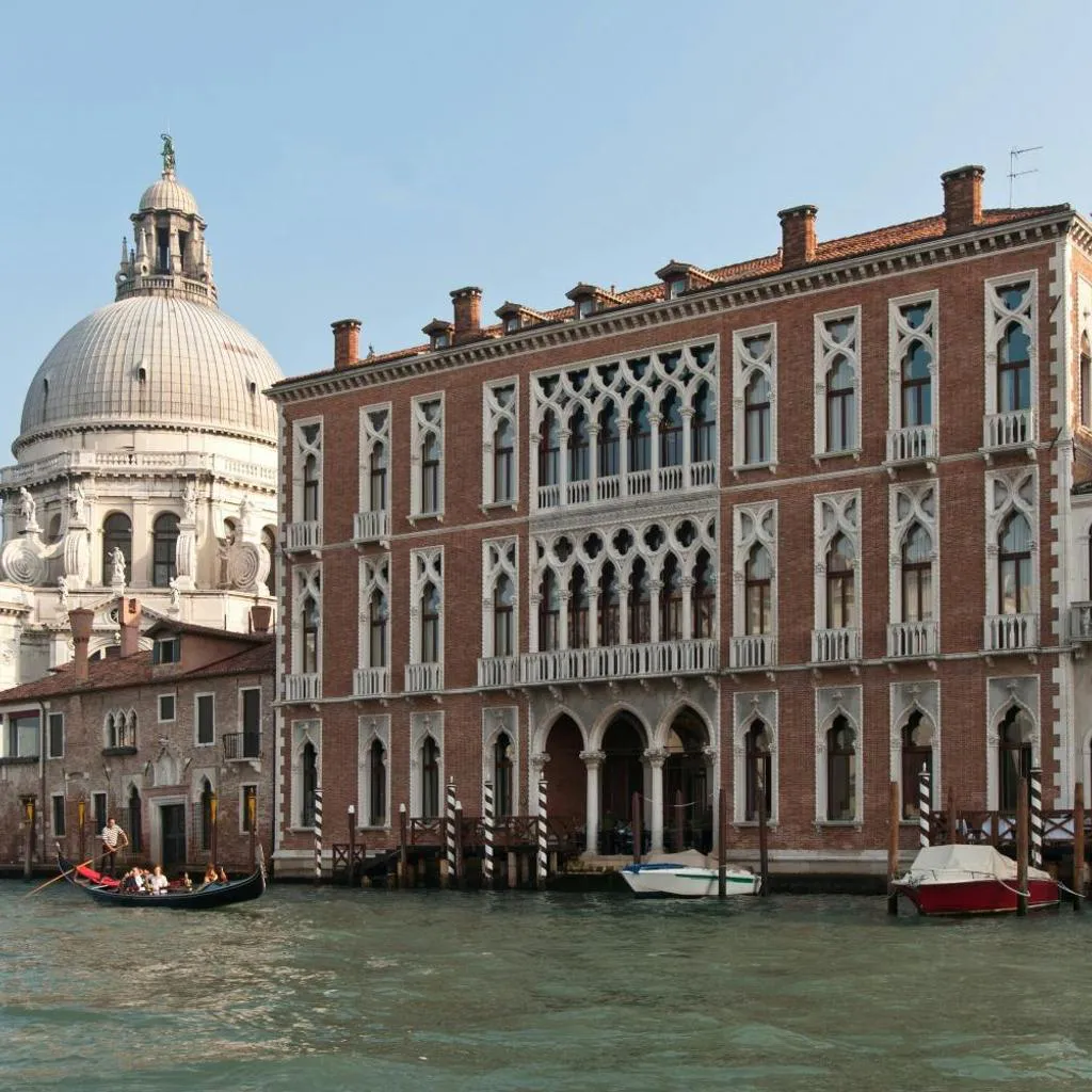 Photograph of Sina Centurion Palace