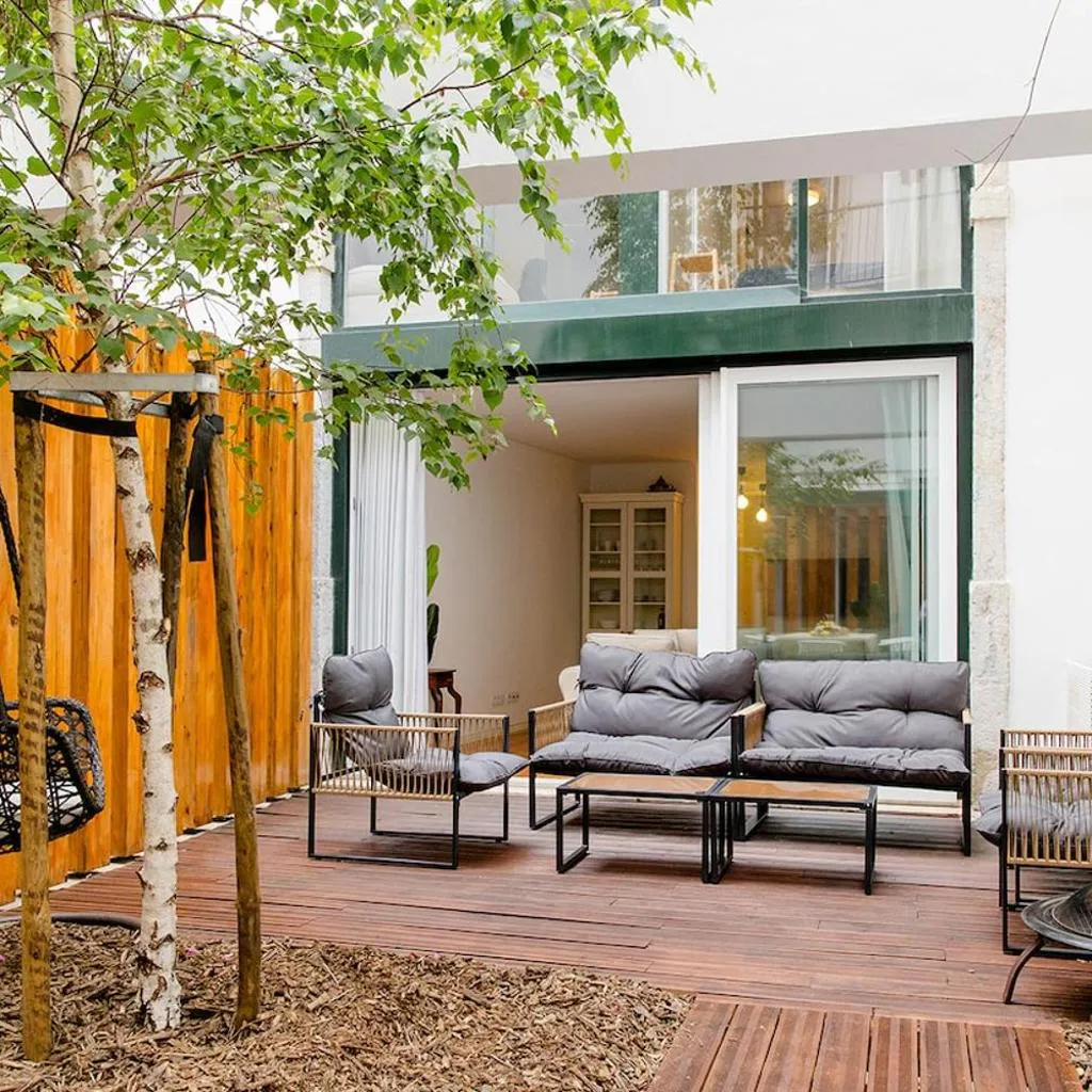 Photograph of São Bento Patio w AC