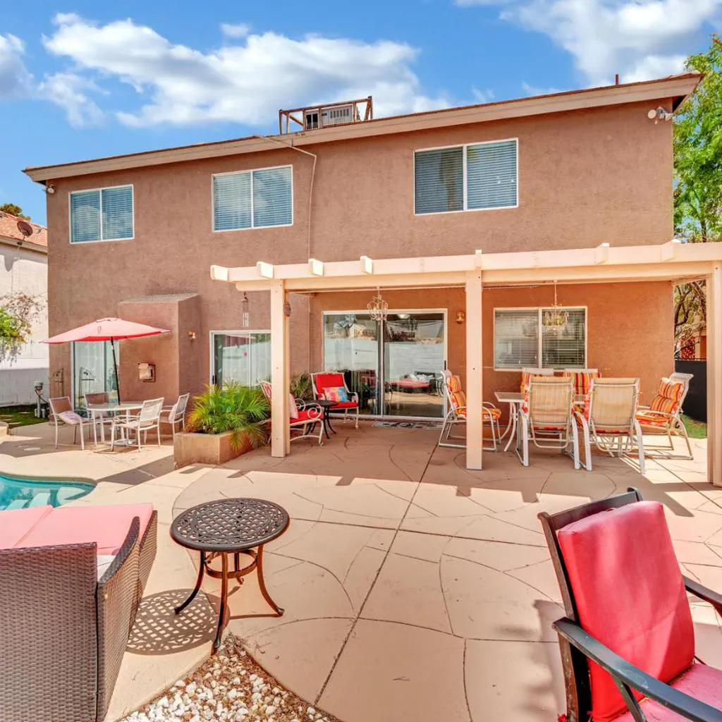 Photograph of Spacious 6-bedroom house in Las Vegas