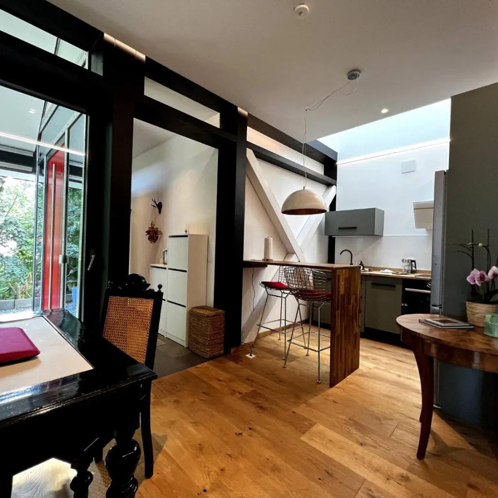 Photograph of New exclusive 2 bedroom apartment Hamburg
