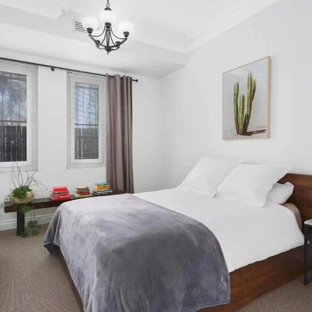 Photograph of Apartment on Balmoral Beach Hill