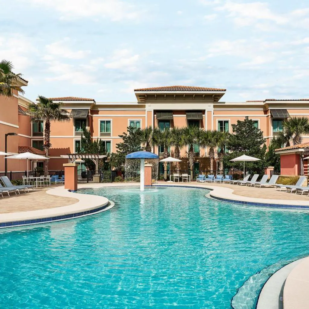 Photograph of Hampton Inn & Suites Destin