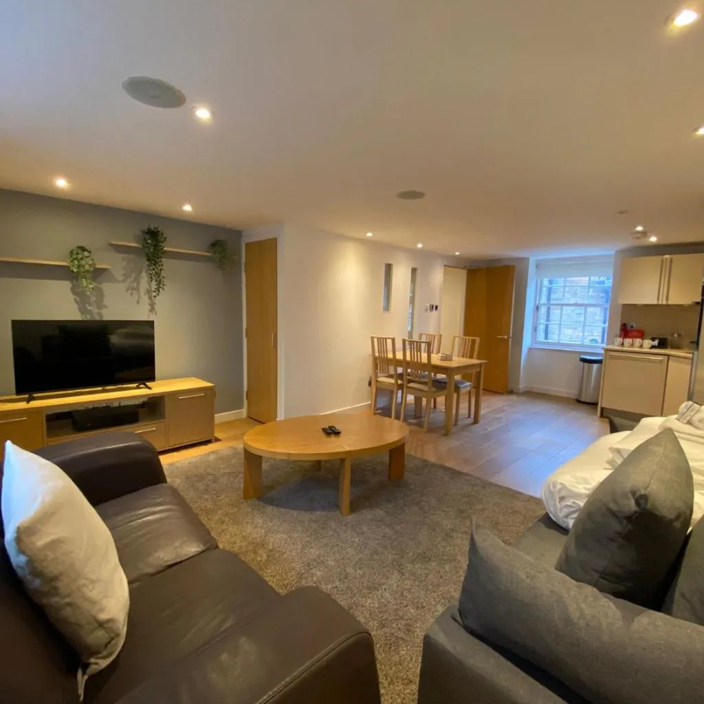 Photograph of CS Exclusive Apartments of Princess Street West End