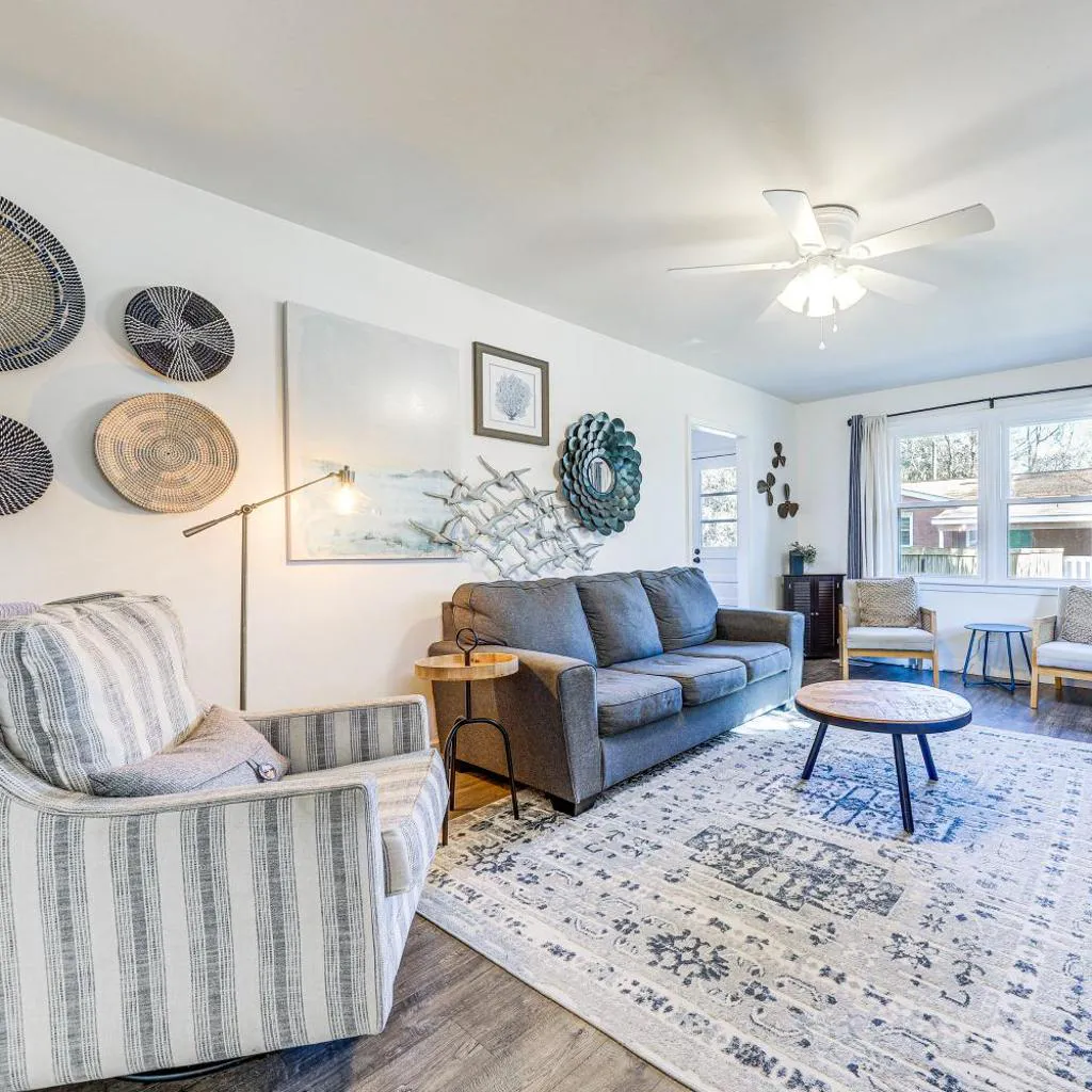 Photograph of 1 Mi to Park Circle: Pet-Friendly Home w/ Yard