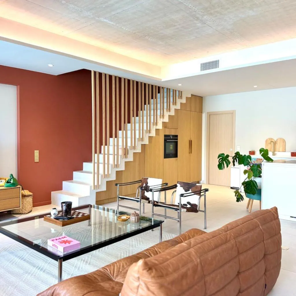 Photograph of Designer Villa Pool Garden & Private Parking