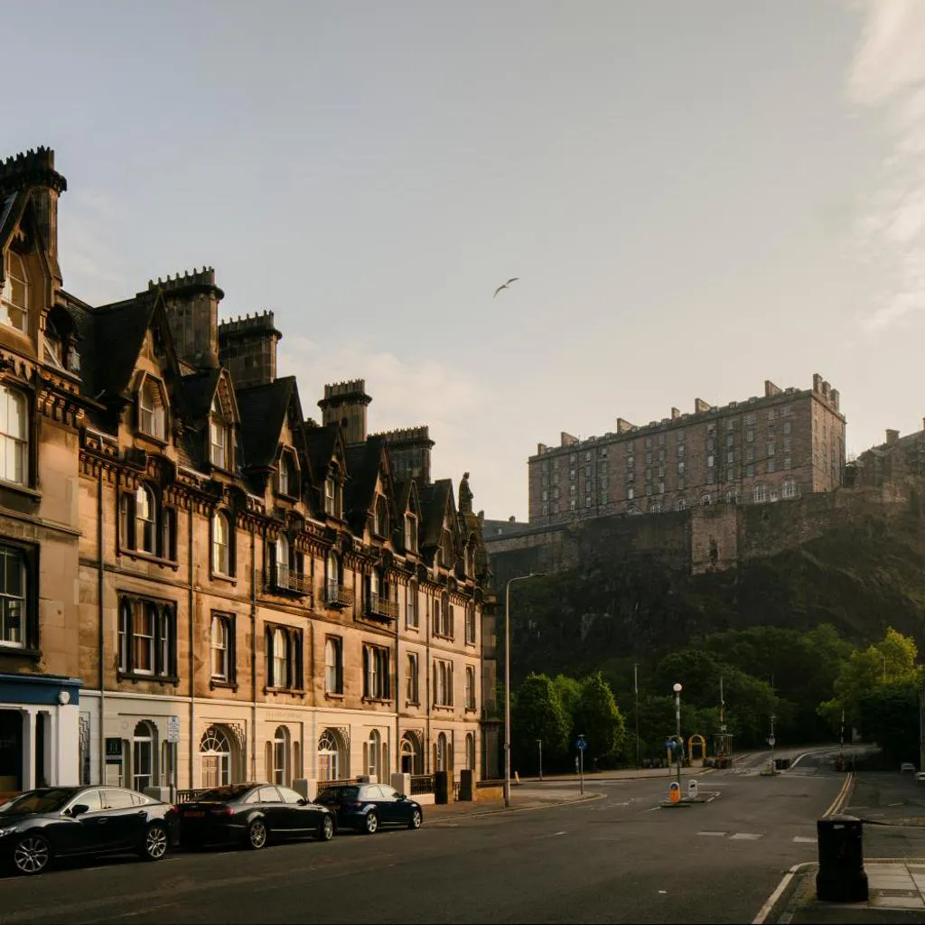 Photograph of 33 Castle Terrace