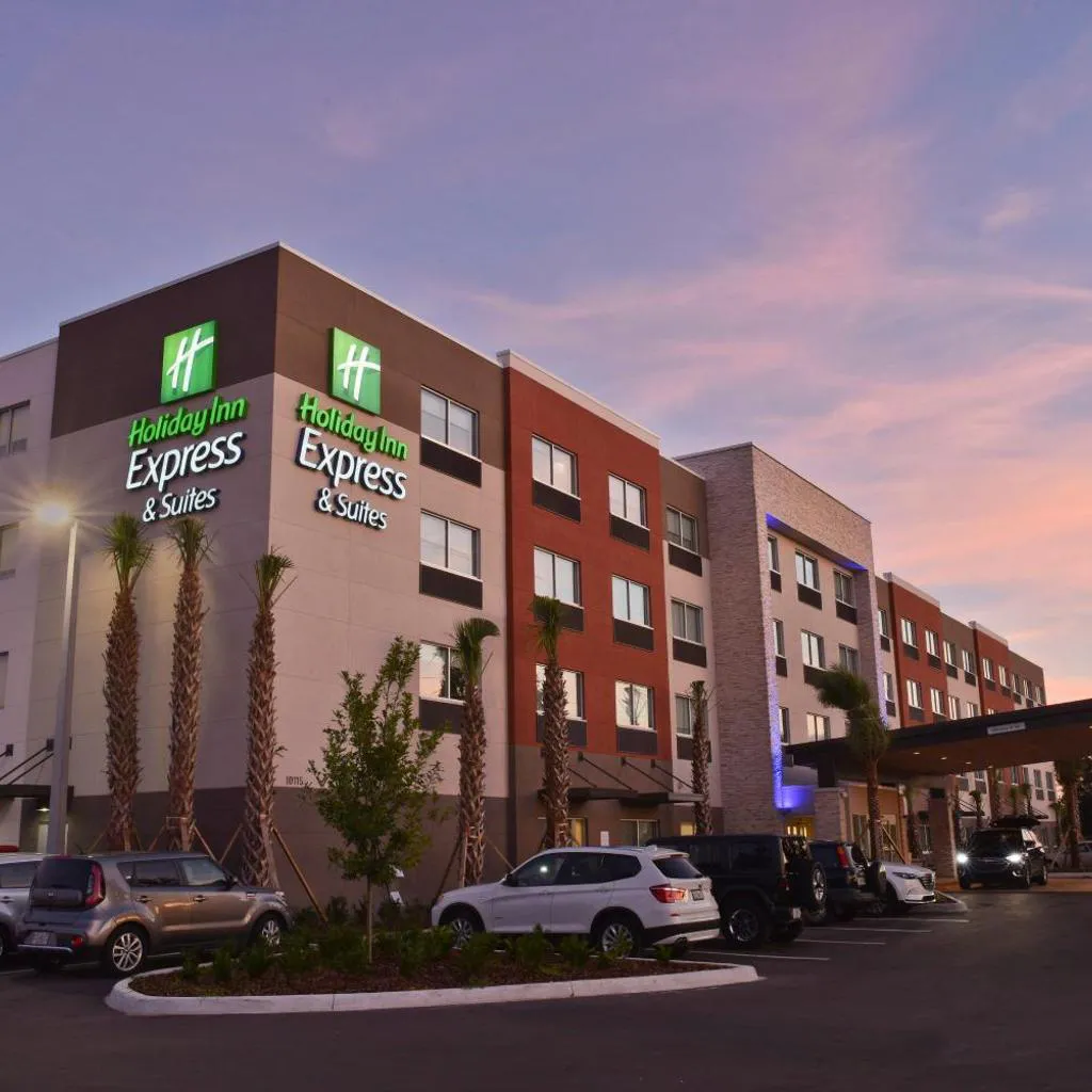 Photograph of Holiday Inn Express & Suites - Orlando - Southeast by IHG