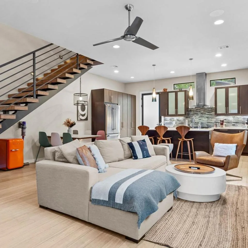 Photograph of Modern Easy E Austin Living 3BR 3BA Peloton and Private Suites by Austin Vacay