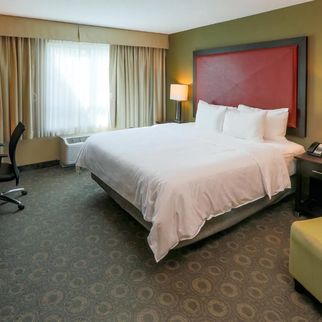 Photograph of Crowne Plaza Houston Galleria Area by IHG