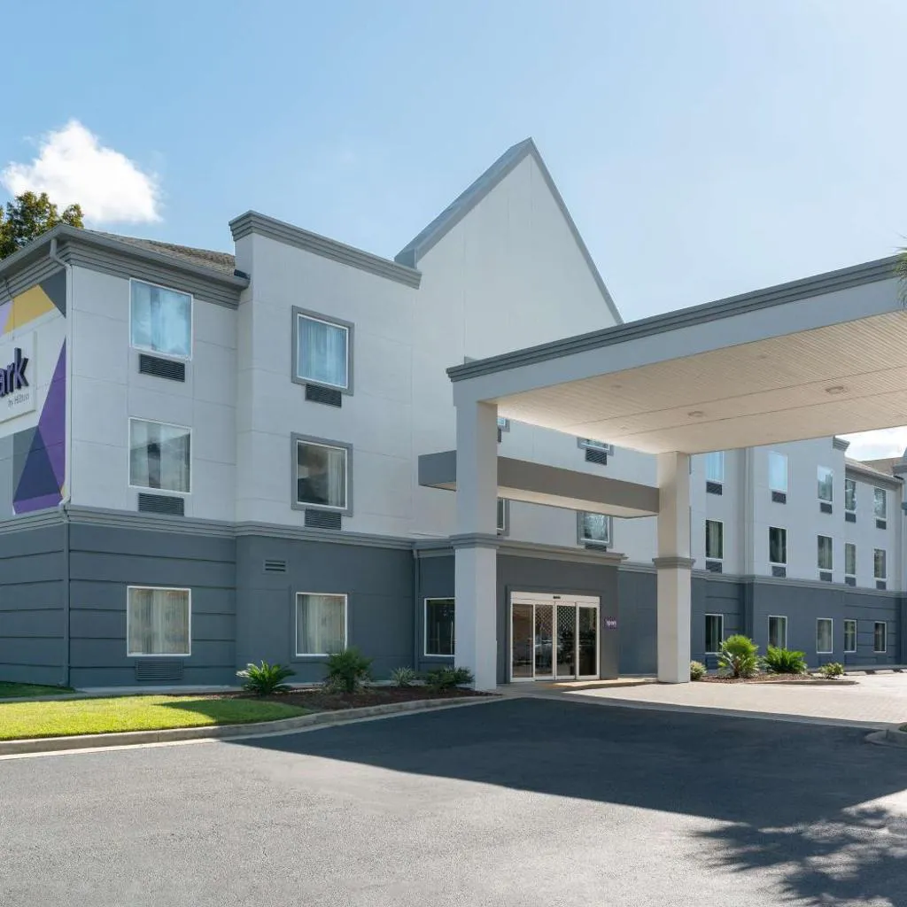 Photograph of Spark by Hilton Savannah South I-95