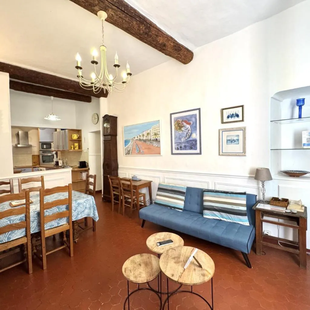 Photograph of ApartHotel Riviera - BARILLERIE 3 - Vieille Ville 50m de la plage- 4 pieces - AC