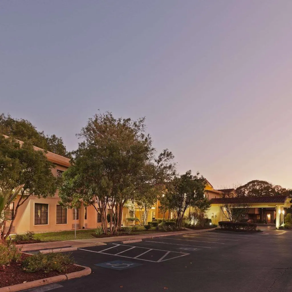 Photograph of La Quinta Inn by Wyndham Austin Oltorf