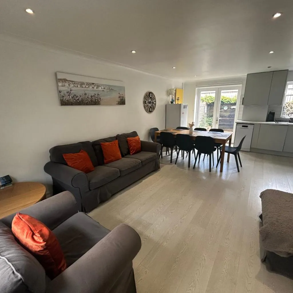 Photograph of Brighton Central Home with parking