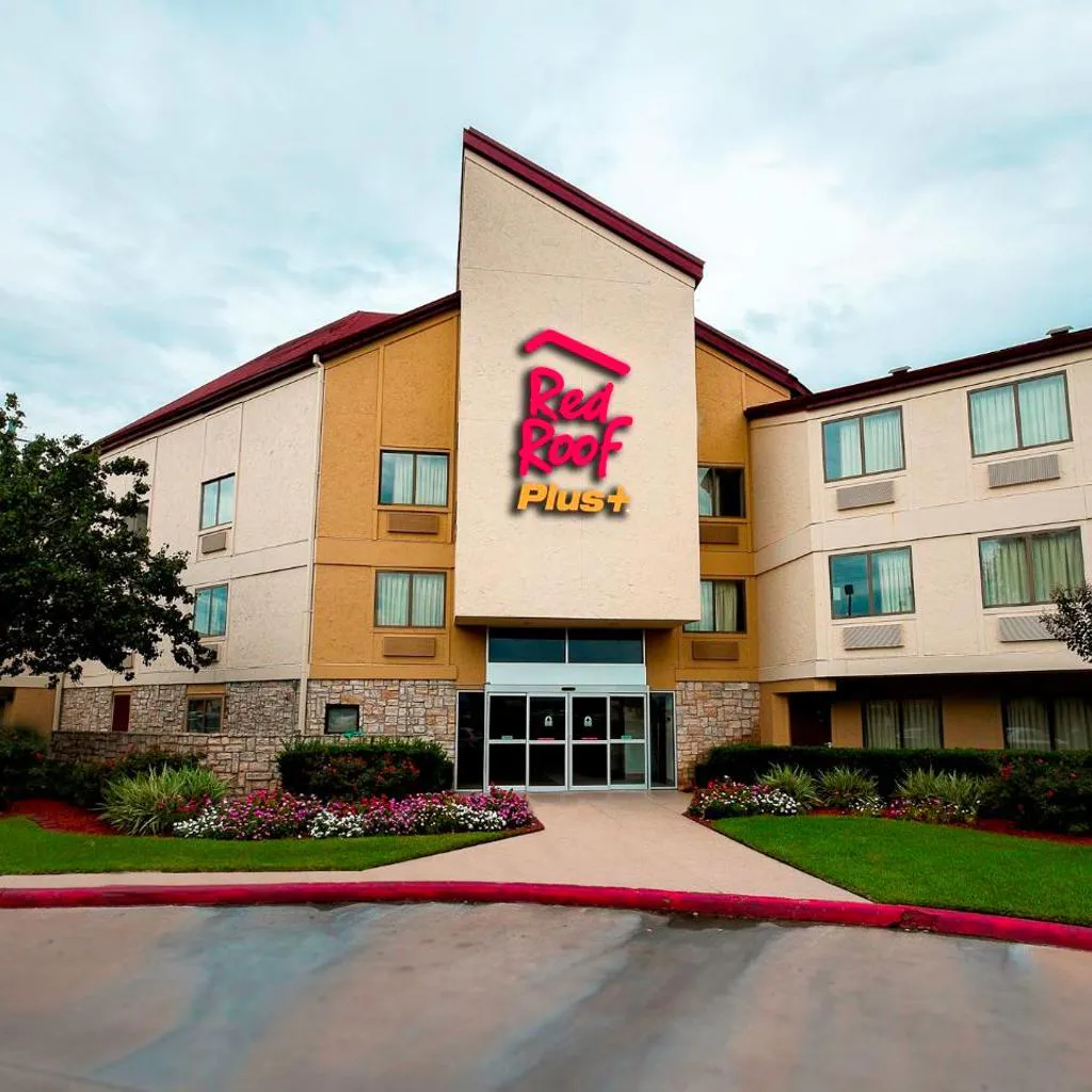 Photograph of Red Roof Inn PLUS+ Houston - Energy Corridor