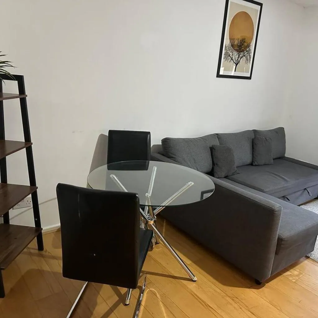 Photograph of Elegant Dockside 2-Bed Stay