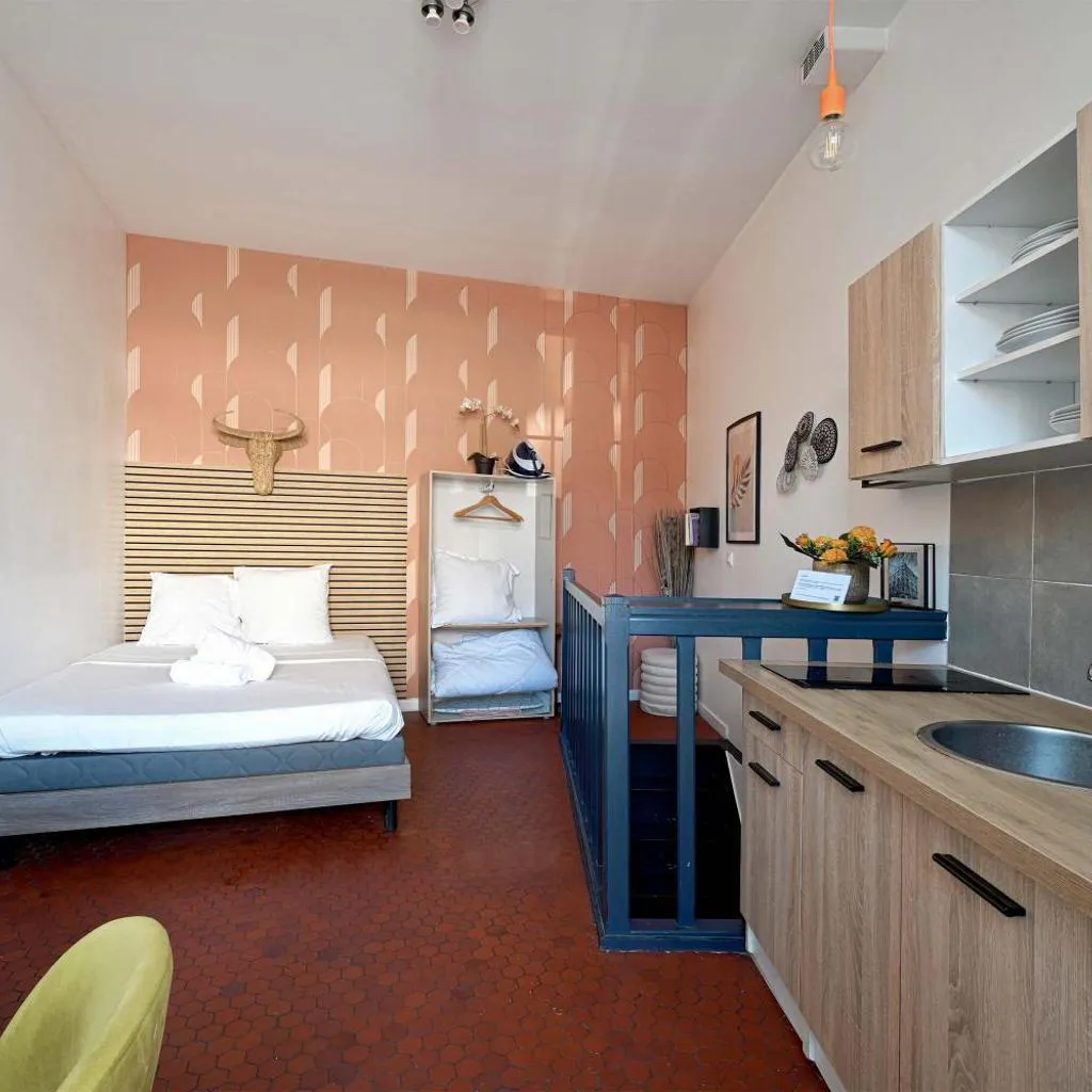 Photograph of Petit Duplex - Batignolles