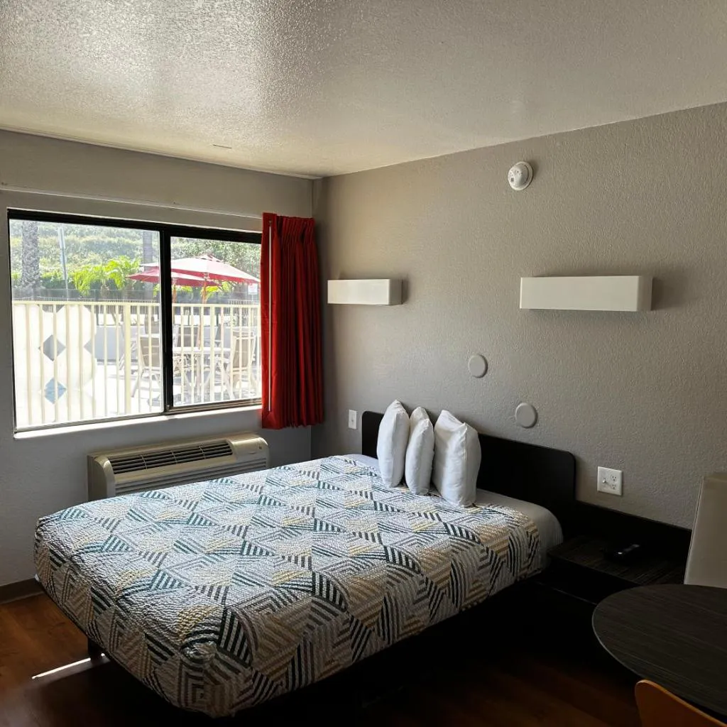 Photograph of Motel 6-San Diego, CA - Hotel Circle - Mission Valley