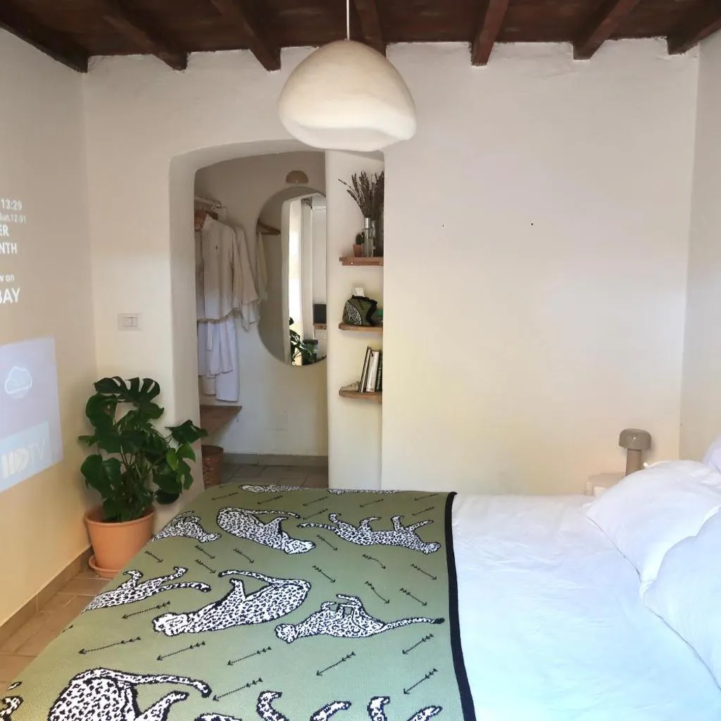 Photograph of Charming Garden Home, 10 min Walk to Duomo