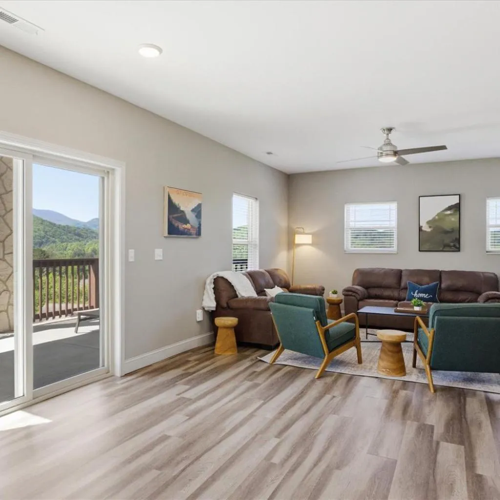 Photograph of Serenity Ridge Clubhouse Unit 3- King BedFamily