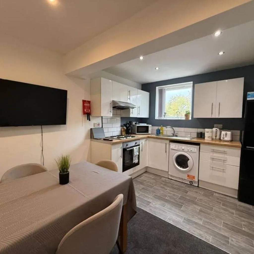Photograph of Casa Cove 2BR Flat Free Parking, 5 min to Hospital