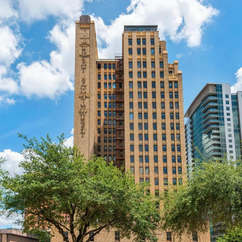 Photograph of Cambria Hotel Houston Downtown Convention Center
