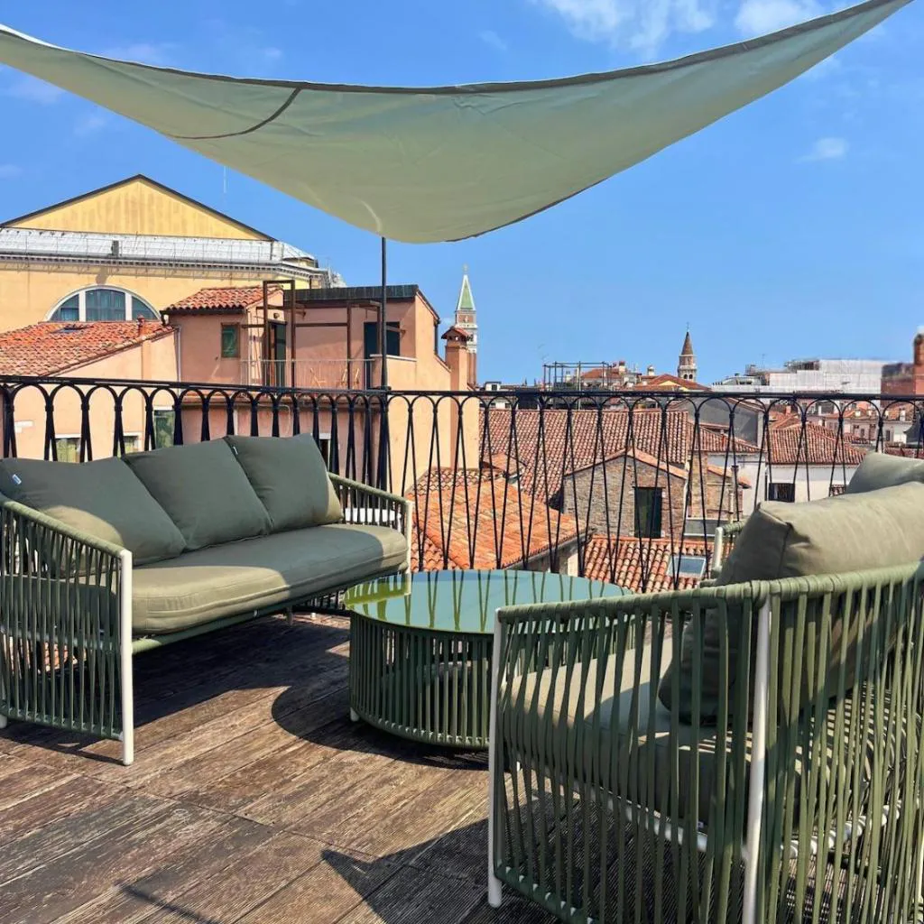 Photograph of Stylish Apt w Panoramic Terraces Heart of Venice