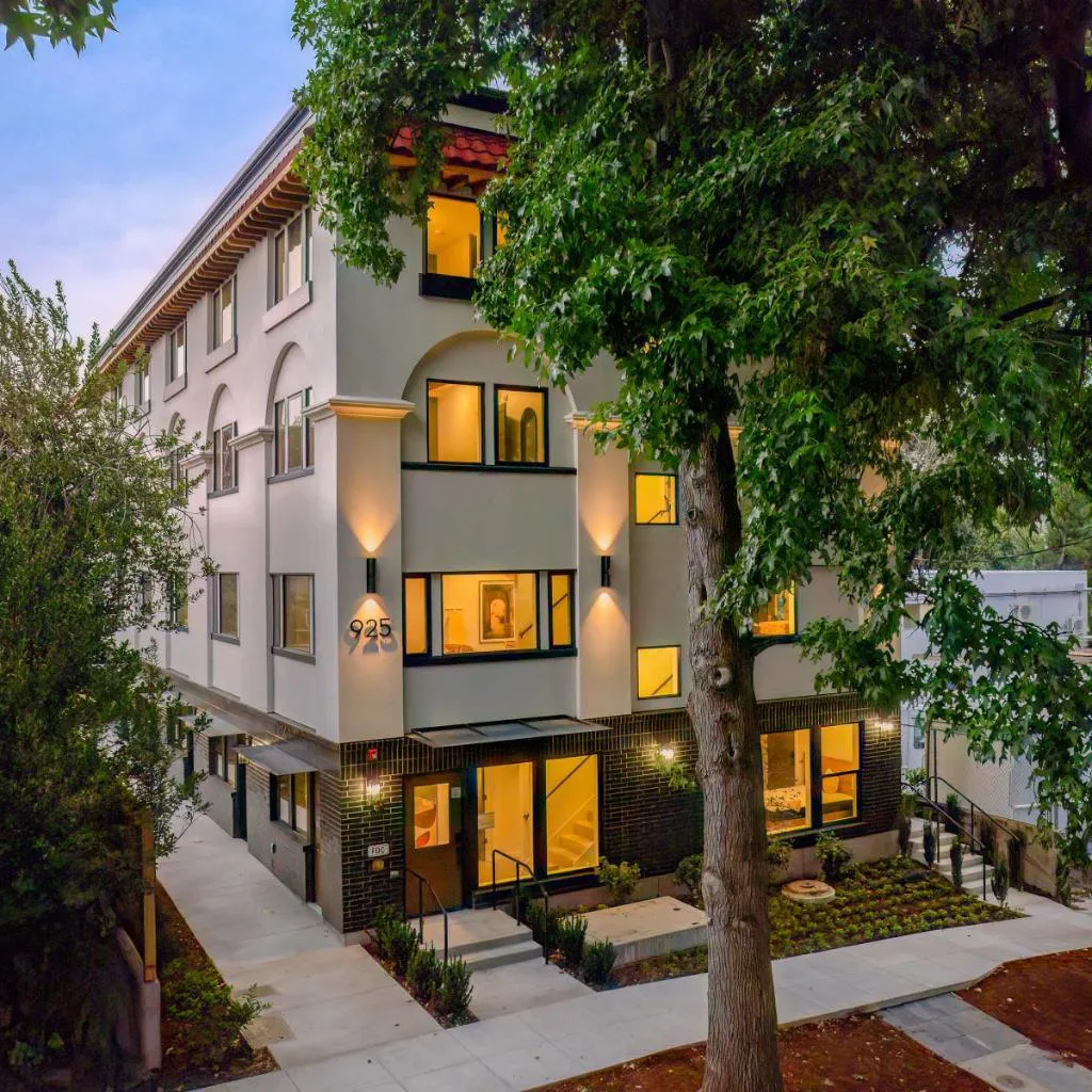 Photograph of The Adelynn - Modern 2BR House in Central Portland
