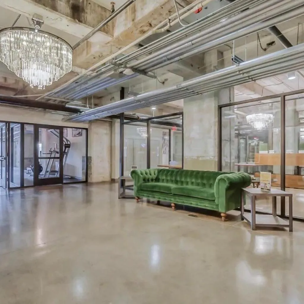 Photograph of 2 bed loft retreat with pool, game room & valet