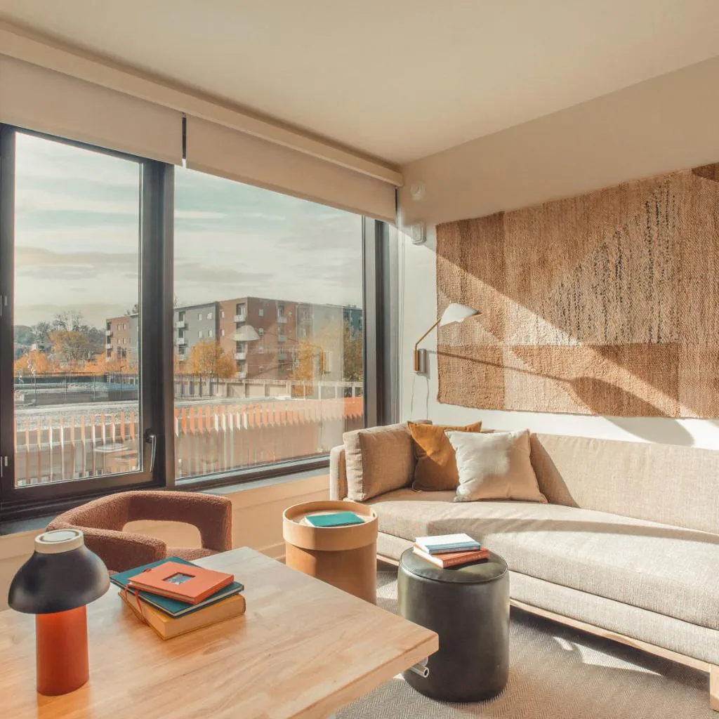 Photograph of Scout Living PCM - Placemakr Atlanta, Apartments by Hilton