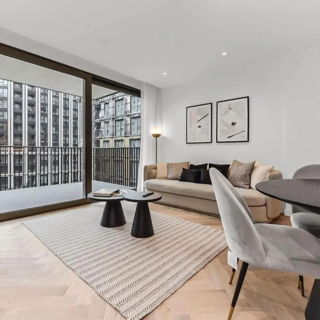 Photograph of Urban Chic 1 BR with Balcony