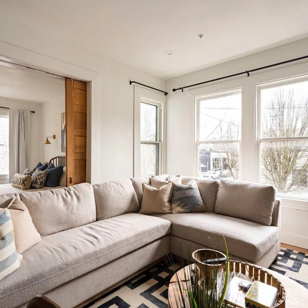 Photograph of Stay Portland - 2BR Flat - Walk to NW 23rd Shops & Cafes
