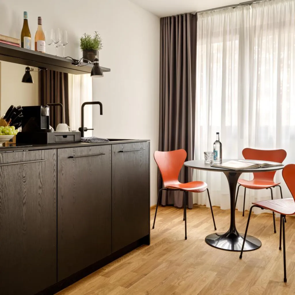 Photograph of Boston Apartments HH