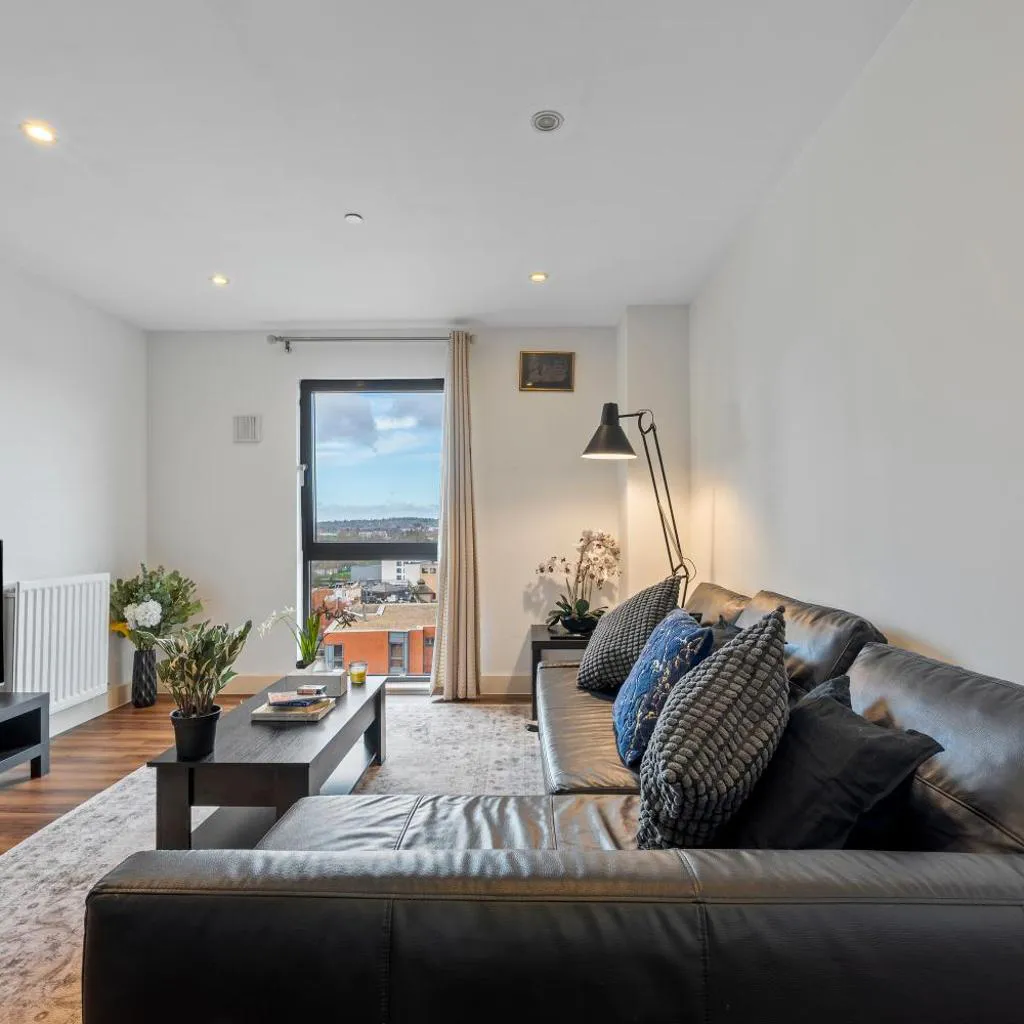 Photograph of Luxury High-Rise Flat next to Wembley stadium and central London