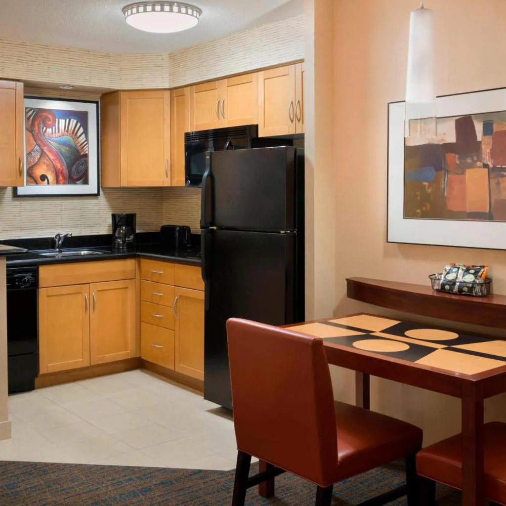 Photograph of Residence Inn by Marriott Toronto Downtown / Entertainment District