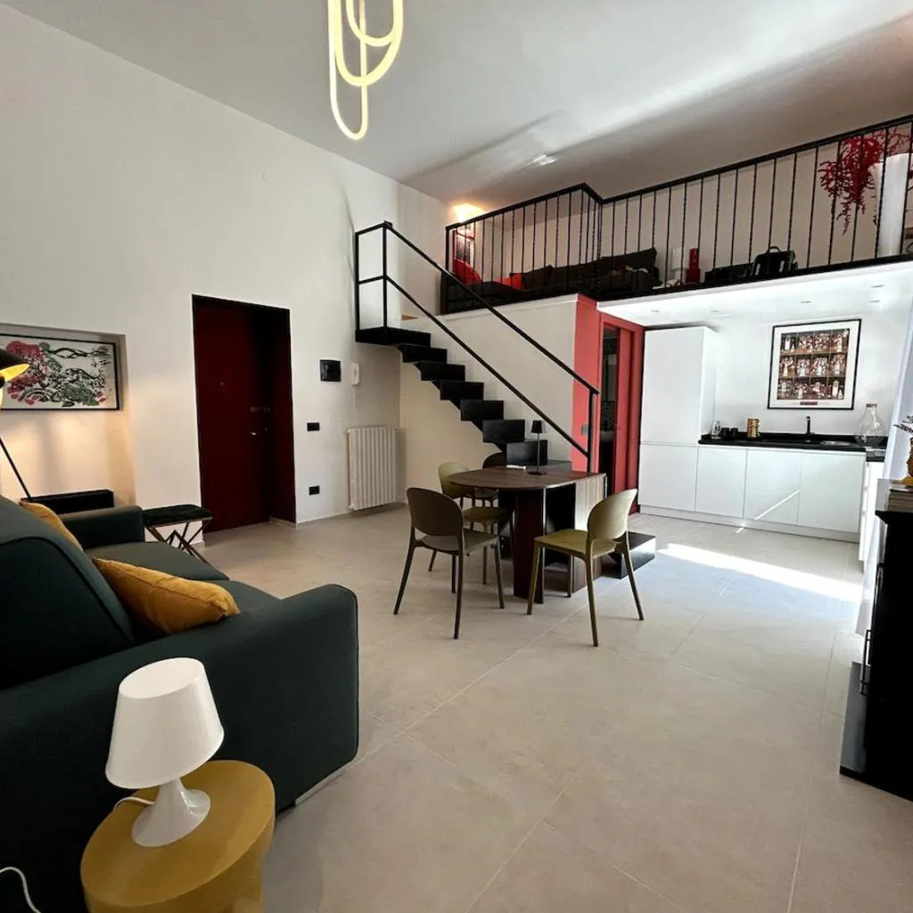 Photograph of Suite Napoletana