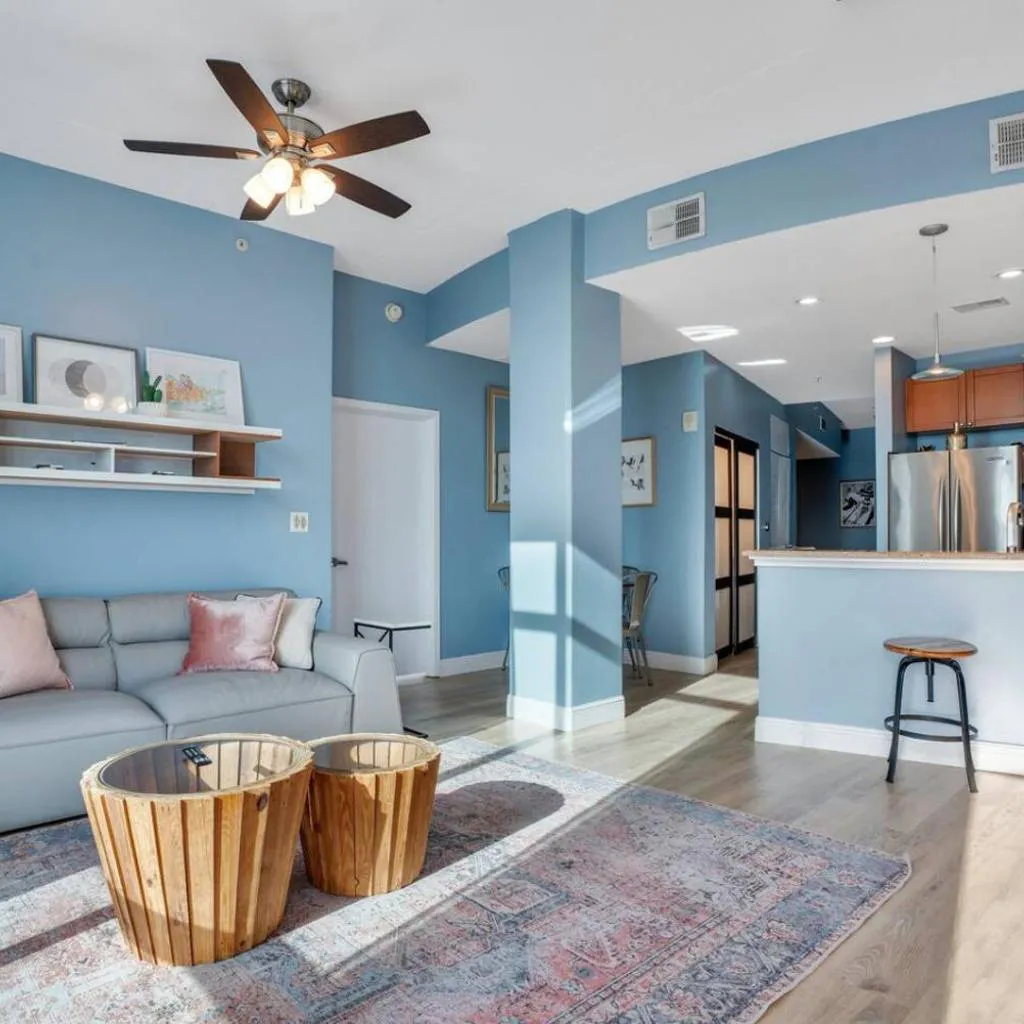 Photograph of 2 Bdrm Penthouse with Billiards