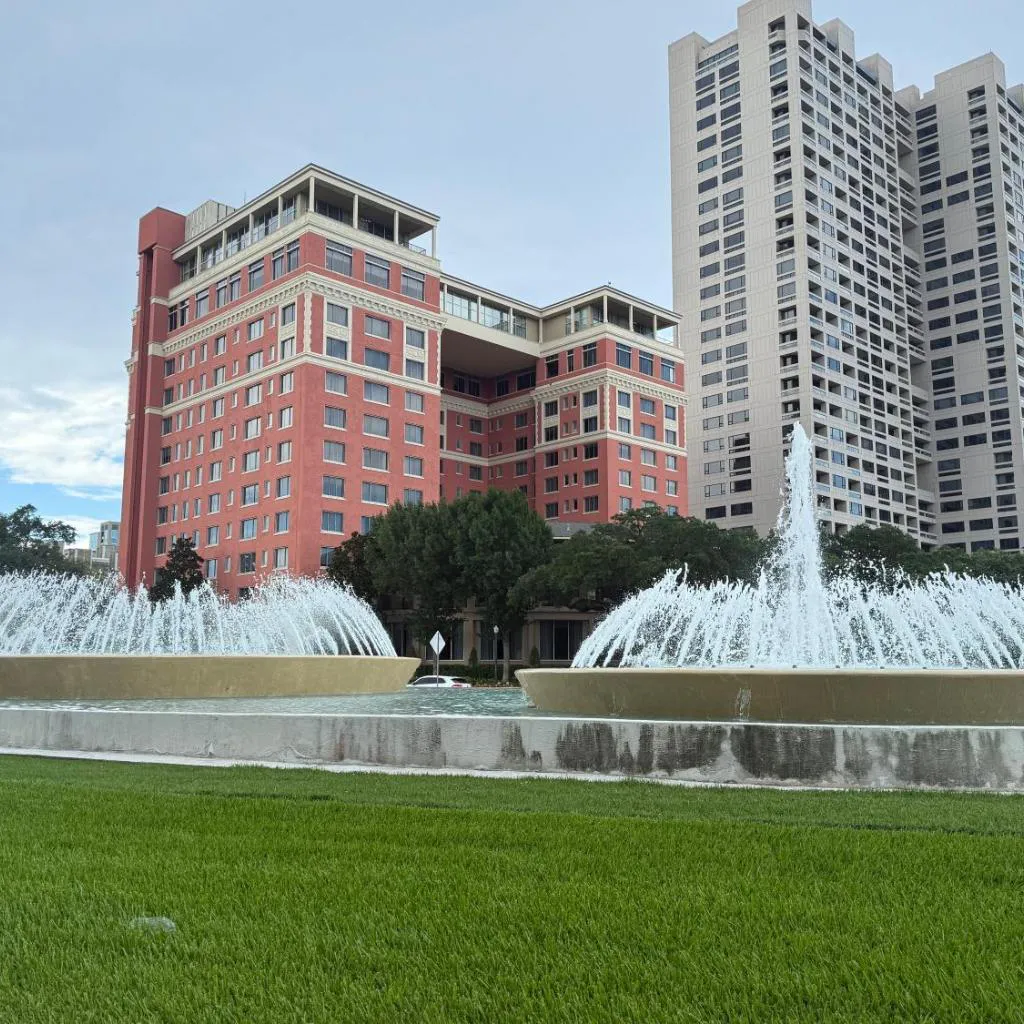 Photograph of Penthouse Montrose 12 mins to NRG Med CNTR
