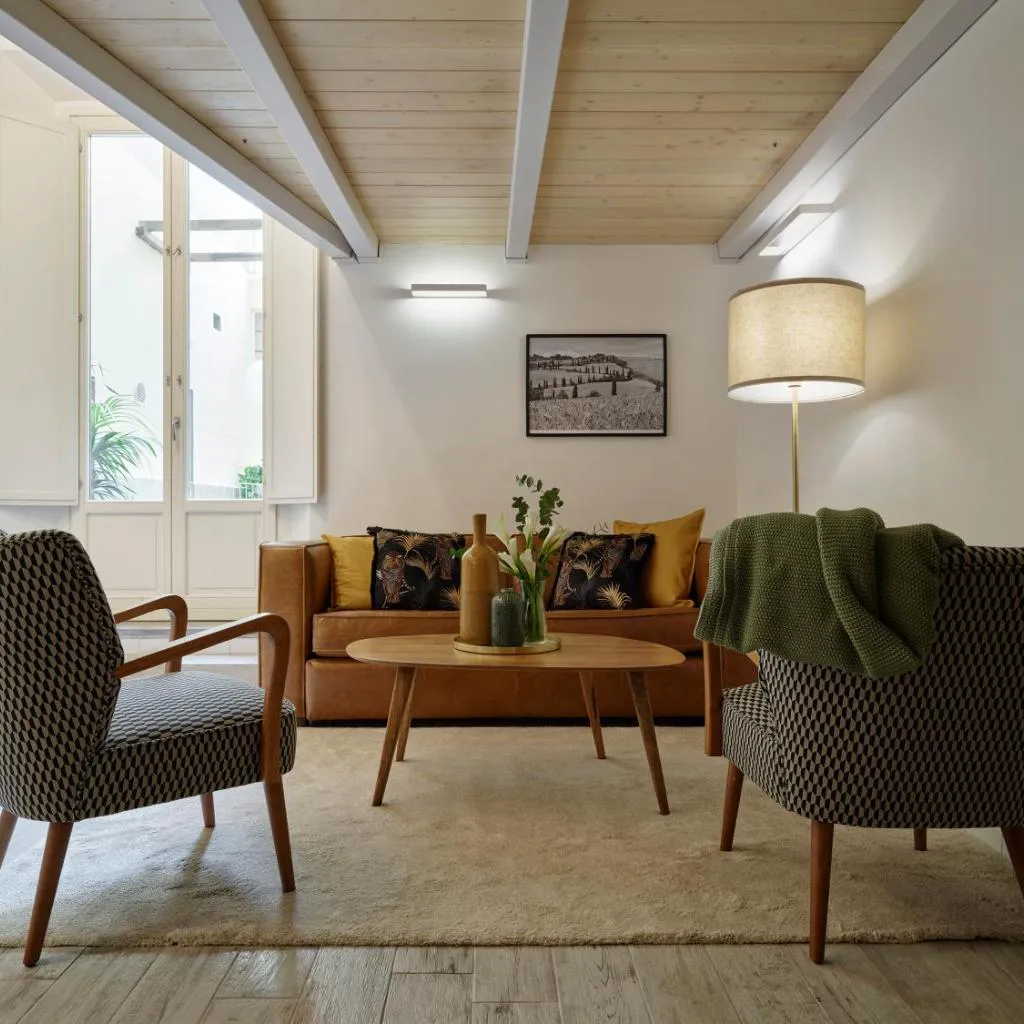 Photograph of Bright 3-Bedroom Apartment with Patio in Florence Historic Center Near Duomo
