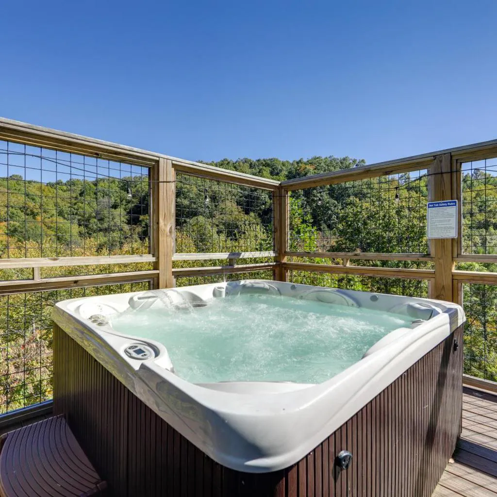 Photograph of Cobbly Nob Resort Cabin w/ Mtn-View Deck & Hot Tub