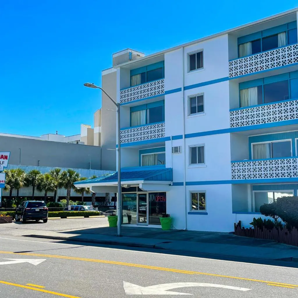 Photograph of Polynesian Oceanfront Hotel