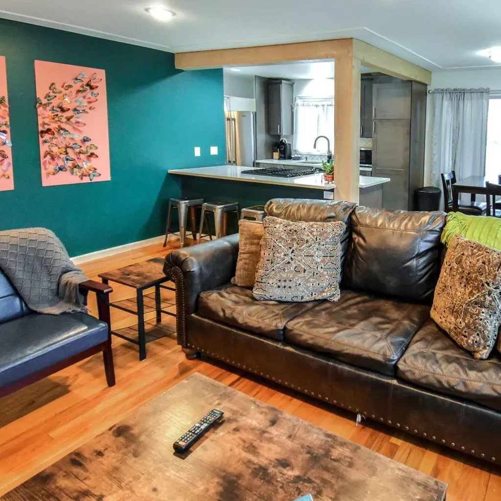 Photograph of Enchanting Upper Unit with City Charm