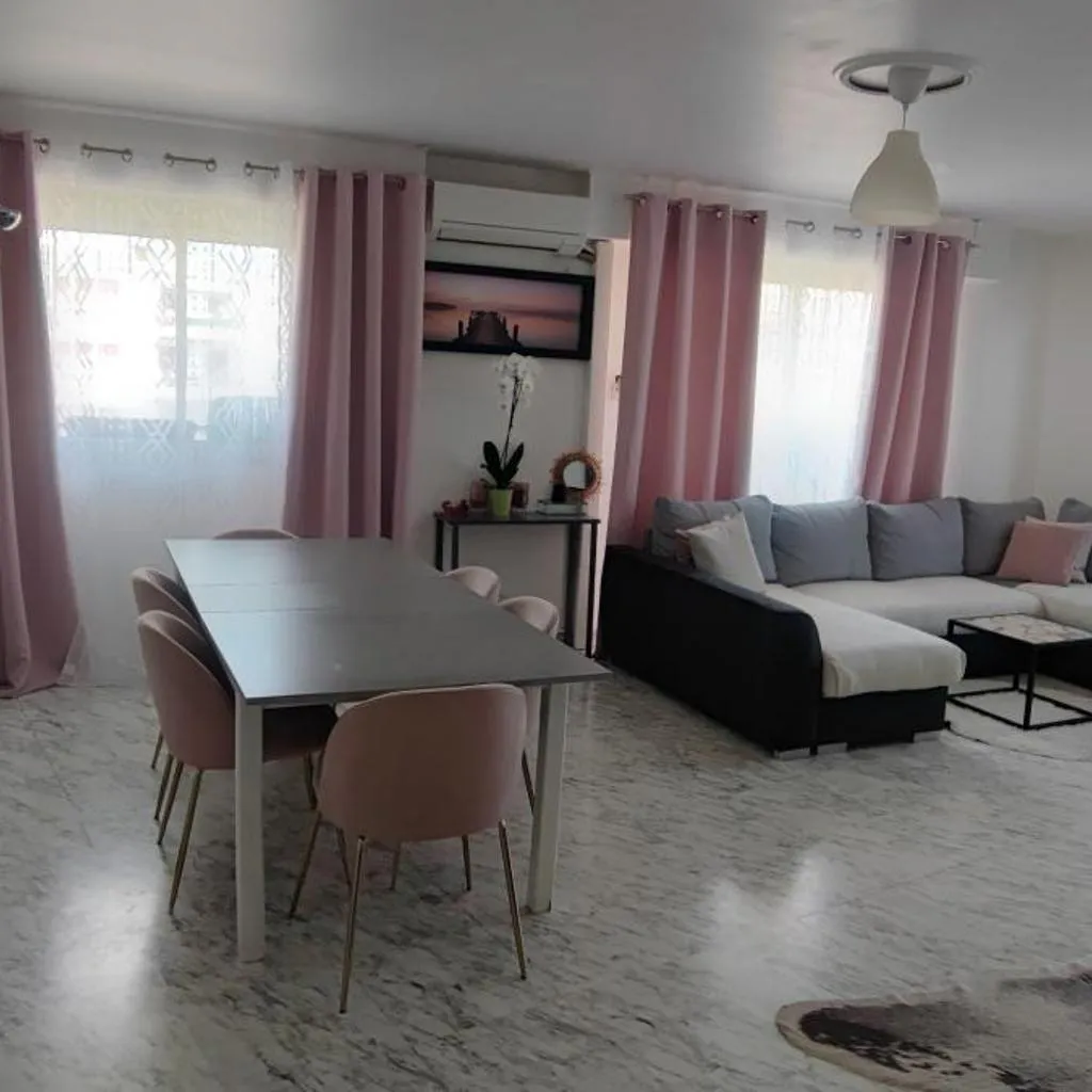 Photograph of Nice, super appartement à 8 minutes de la plage.