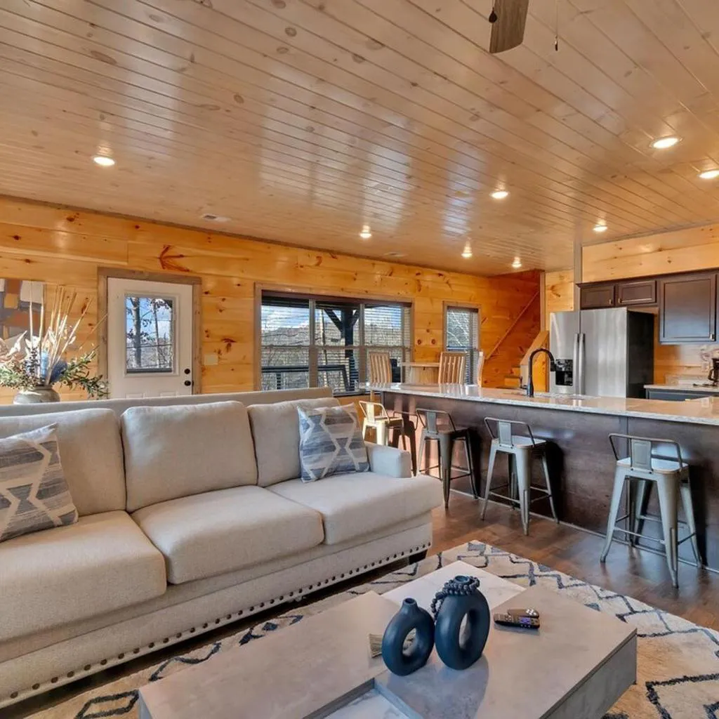 Photograph of Honeybear Hideaways - Luxury Gatlinburg Smoky Cabin with Indoor Pool and Hot Tub