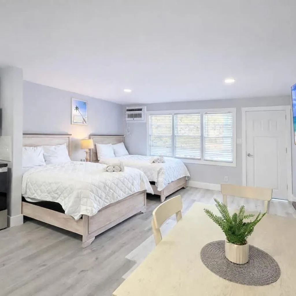 Photograph of Sun-Joy Beach Stay#6 5-Min Walk Central Location