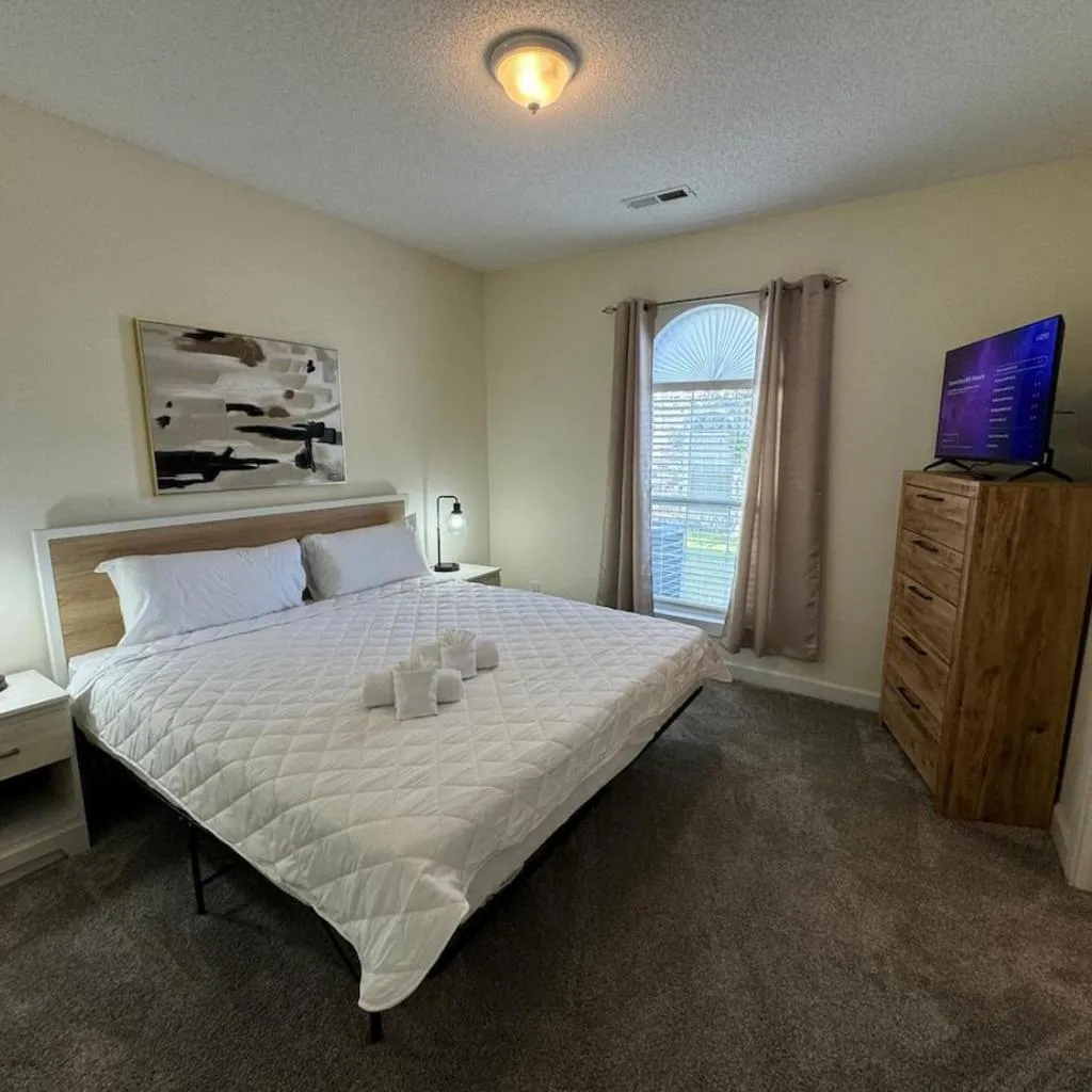 Photograph of Incredible 1BR condo ground floor