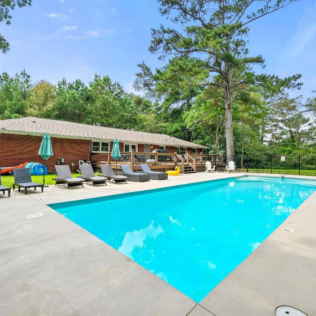 Photograph of Private Pool Villa Near Atlanta Airport Sleeps 10