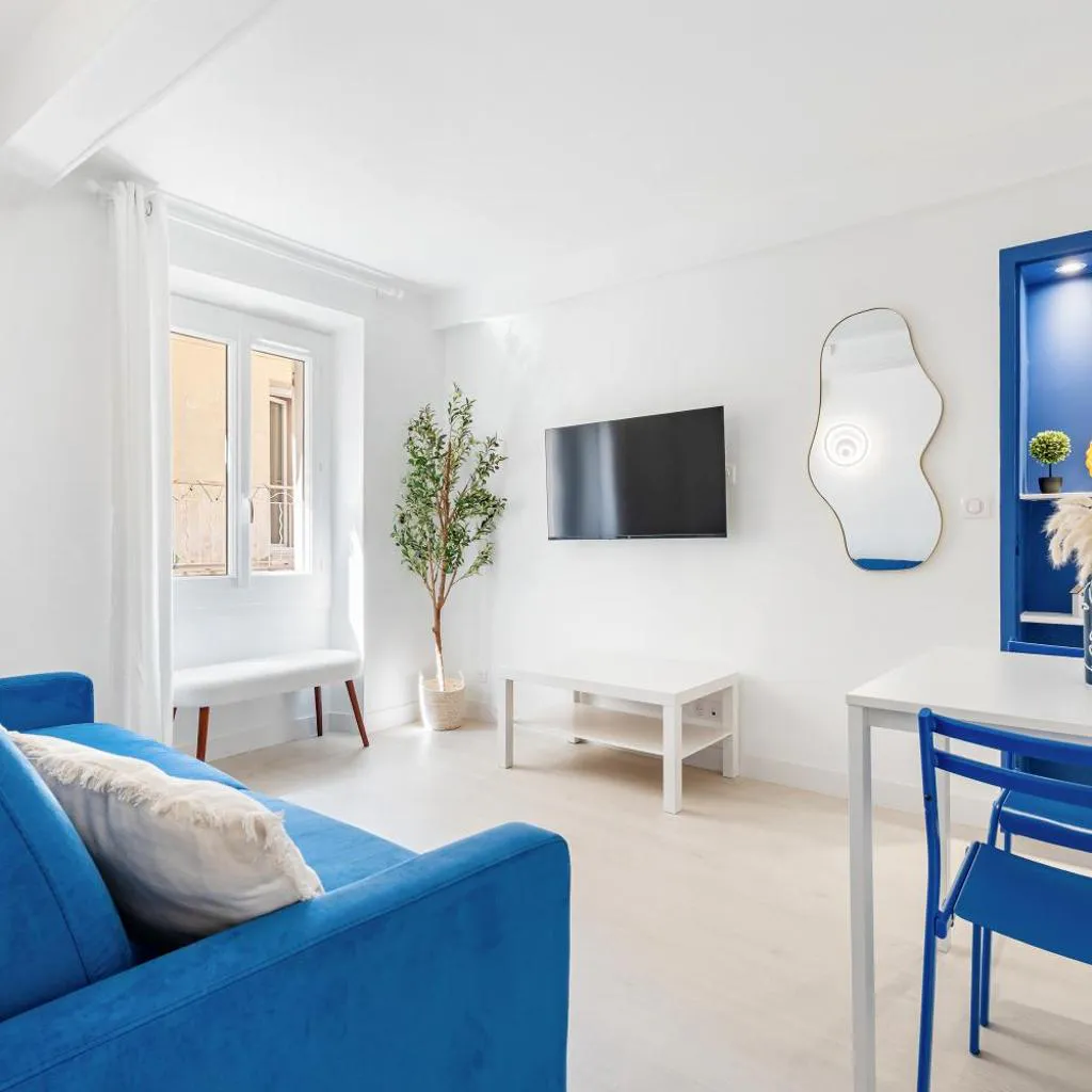 Photograph of Nice Renting - 6C FRANCE - Chic Stay Pedestrian Zone Sea Massena